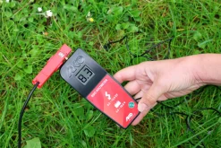 Elstängseltestare Kerbl Digital DUO för stängsel och batteri