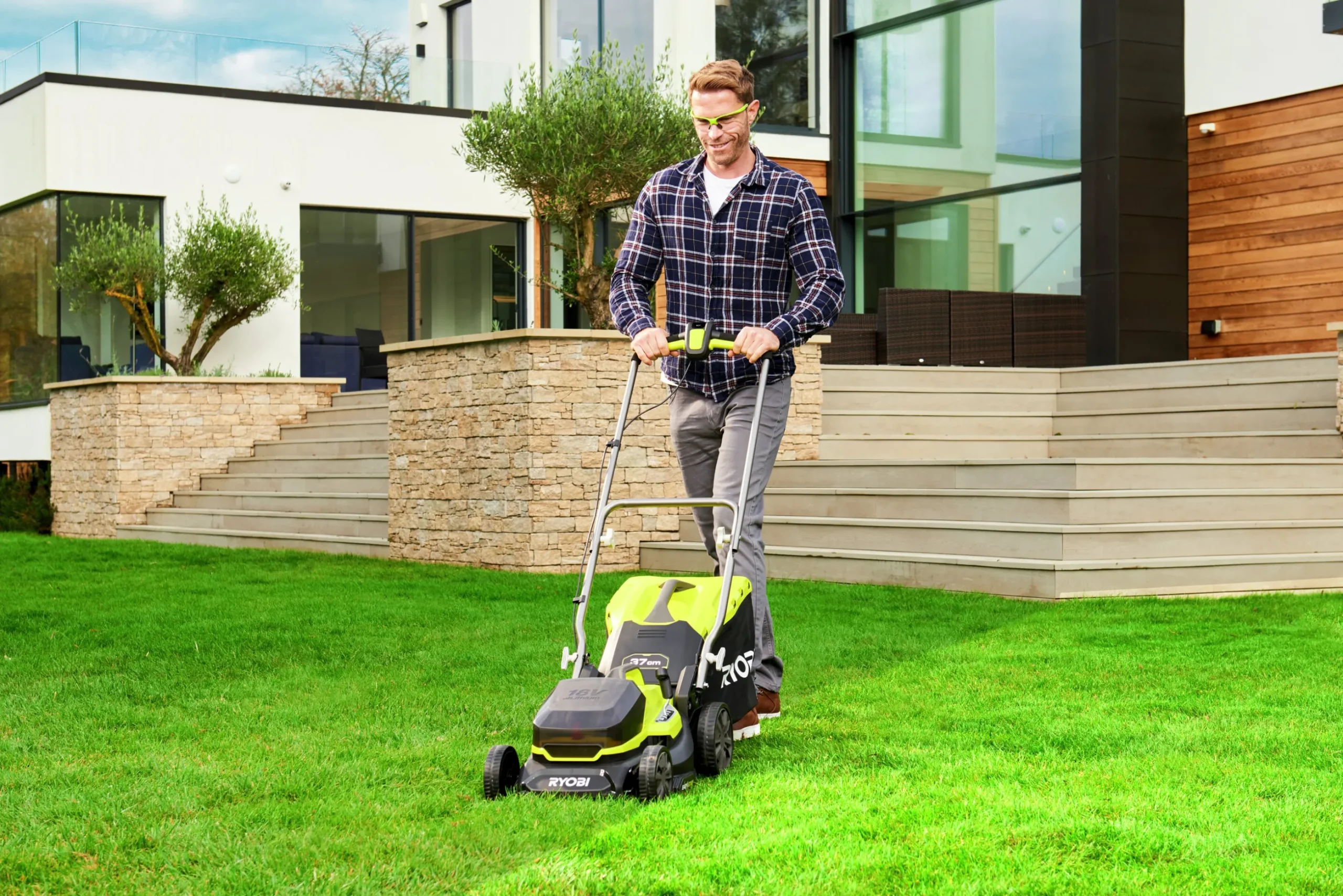 Gräsklippare Ryobi ONE+ RY18LM37A-150 18V