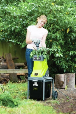 Kompostkvarn Ryobi Kniv RSH2545B 2500W