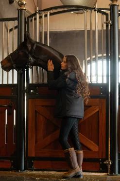 Ridjacka Equipage Sally Svart