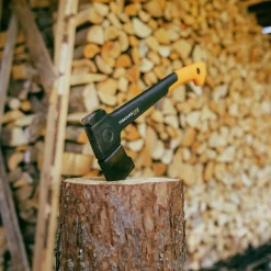Yxa Fiskars X18 Universalyxa S